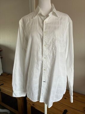 Men’s White dress shirt